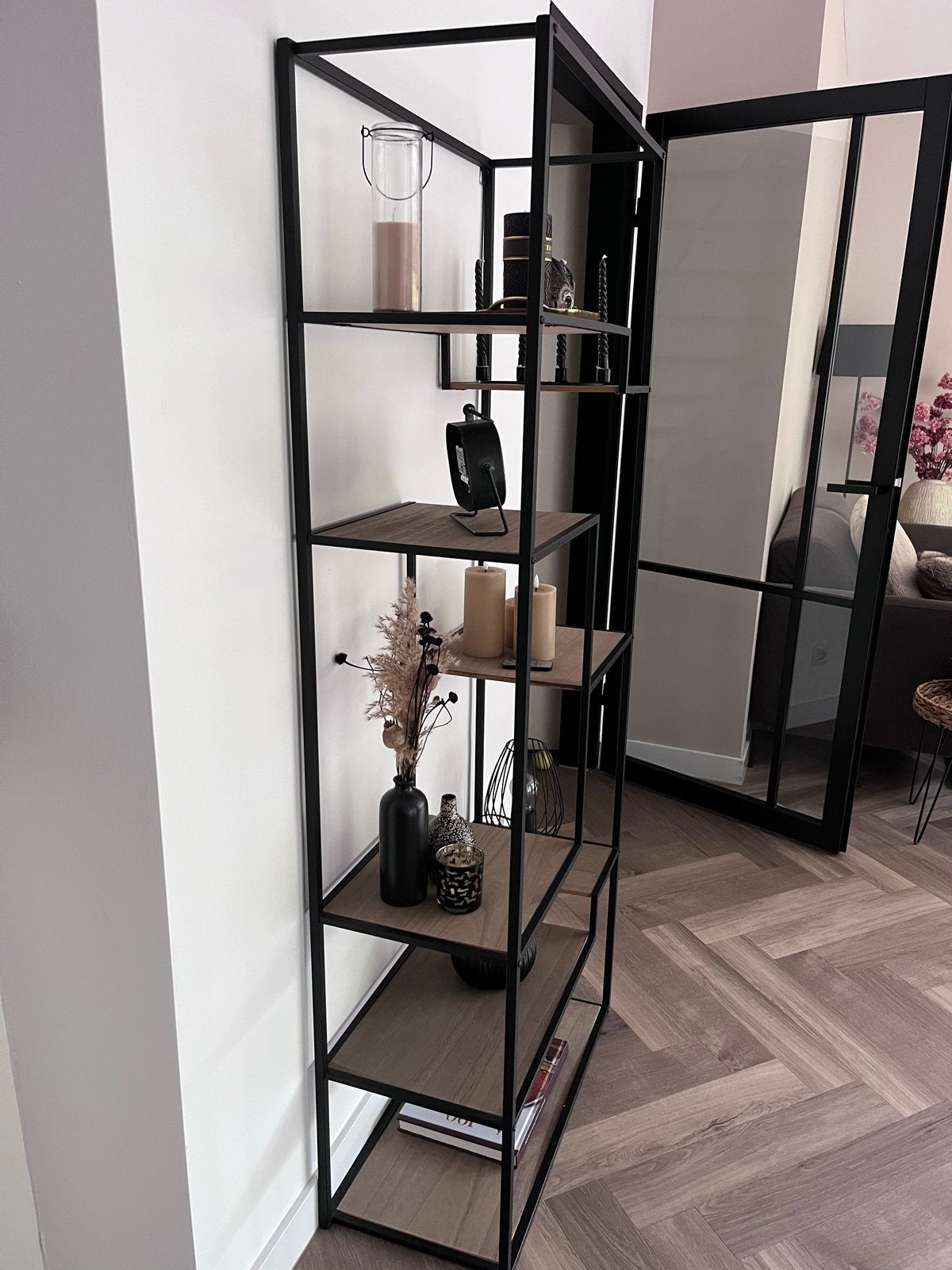 Open vakkenkast met metalen frame en houten planken, Ophalen, Met plank(en), 50 tot 100 cm, Zo goed als nieuw