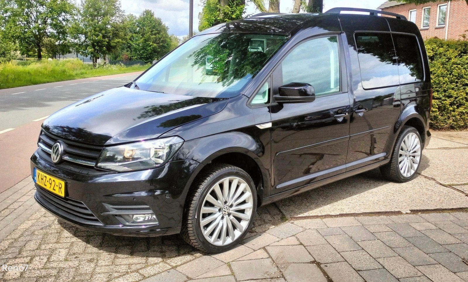 Volkswagen Caddy 1.2 Tsi CarPlay Trekhaak, Stof, Caddy Combi, Bluetooth, Zwart