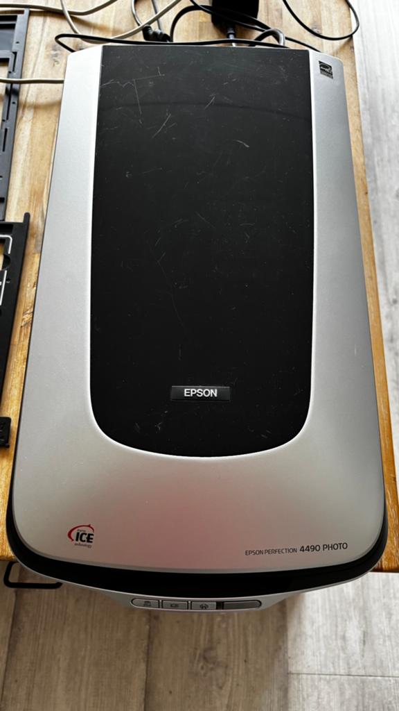 Epson Perfection 4490 photo scanner, Computers en Software, Scanners, Gebruikt, Flatbedscanner, MacOS, Windows, Ophalen