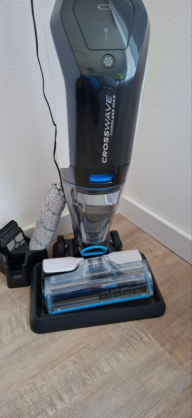 Bissell CrossWave vloerreiniger. Bieden vanaf 100 euro, Draadloos, Zo goed als nieuw, Reservoir, Ophalen