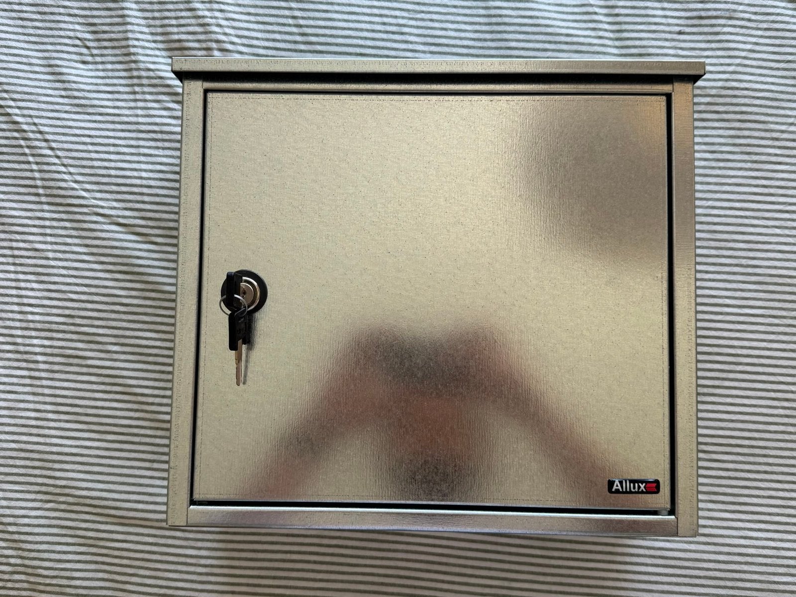 Allux 400G brievenbus, Ophalen, Nieuw, Staal, Wandbrievenbus