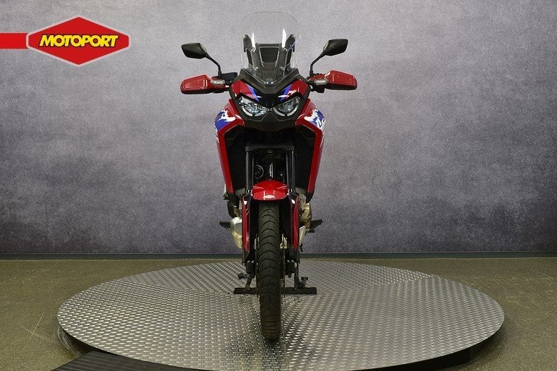 Honda CRF 1100 AFRICA TWIN (bj 2024), Info@motoportwormerveer.nl, Honda Motor Europe, Bedrijf, Crystal Bldng B-Unit B11.2 Rivium Blv200
2909 LK  Capelle aan den IJsel, NL