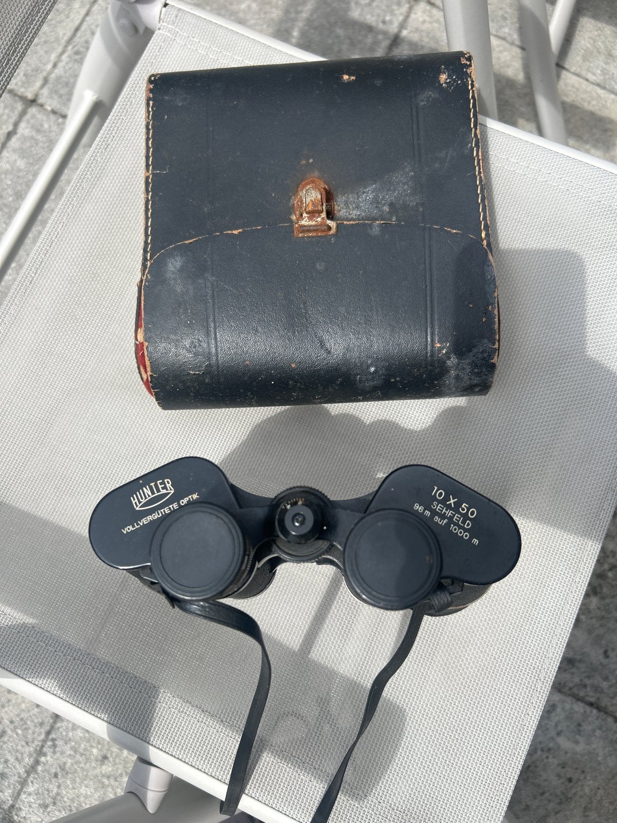 Hunter 10x50 verrekijker met leren tas, Audio, Tv en Foto, Optische apparatuur | Verrekijkers, Gebruikt, Porro (met knik), 8 tot 12x