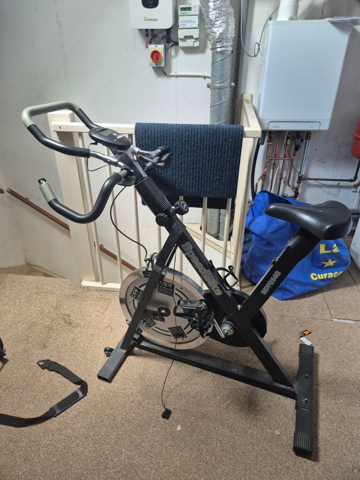 Spinningfiets met display en hartslagmeter, Ophalen, Gebruikt, Spinningfiets, Metaal