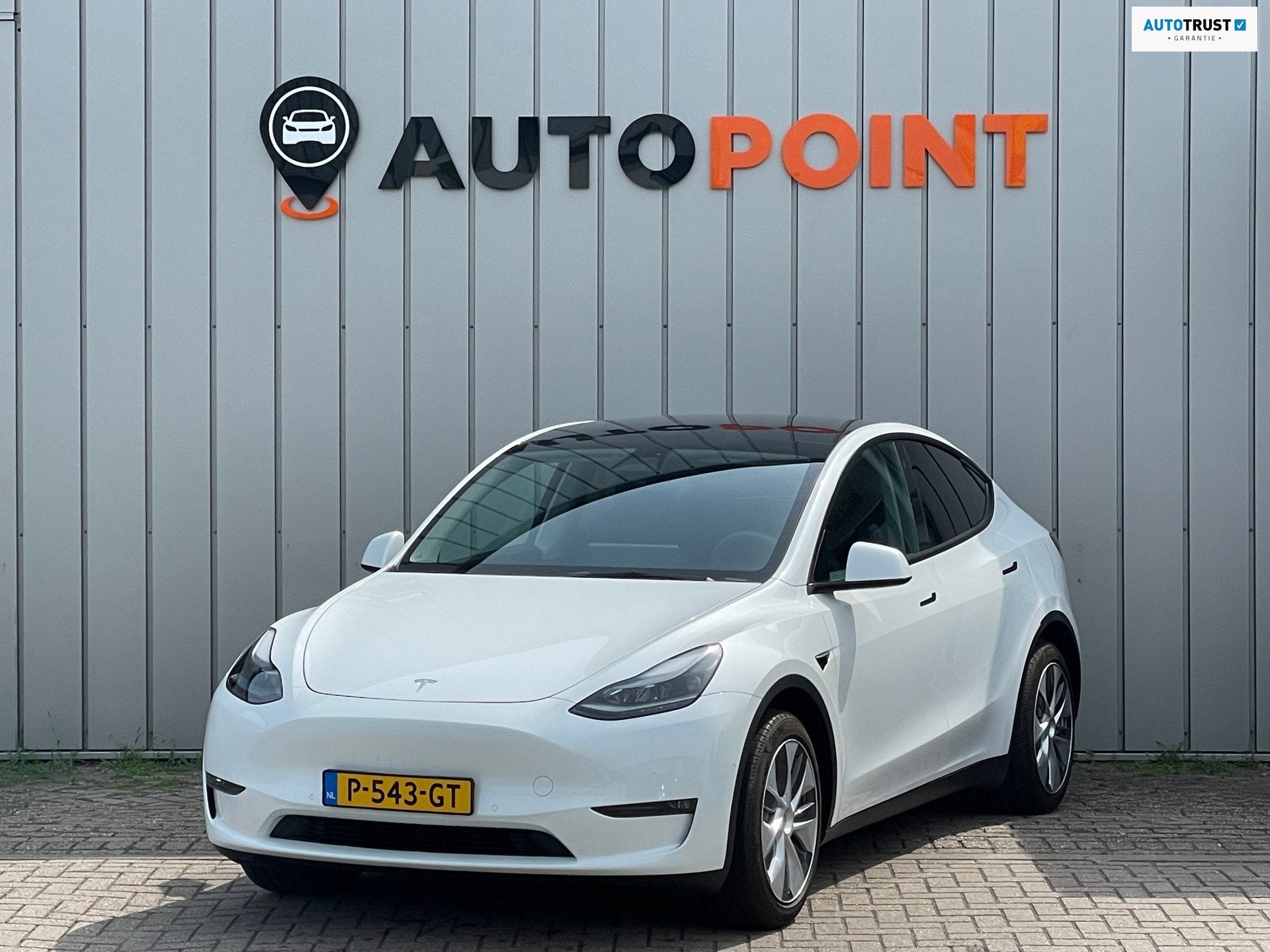 Tesla Model Y Long Range AWD 75 kWh SOH90% WARMTEPOMP 1E EIG, Auto's, Automaat, Gebruikt, Zwart, Wit