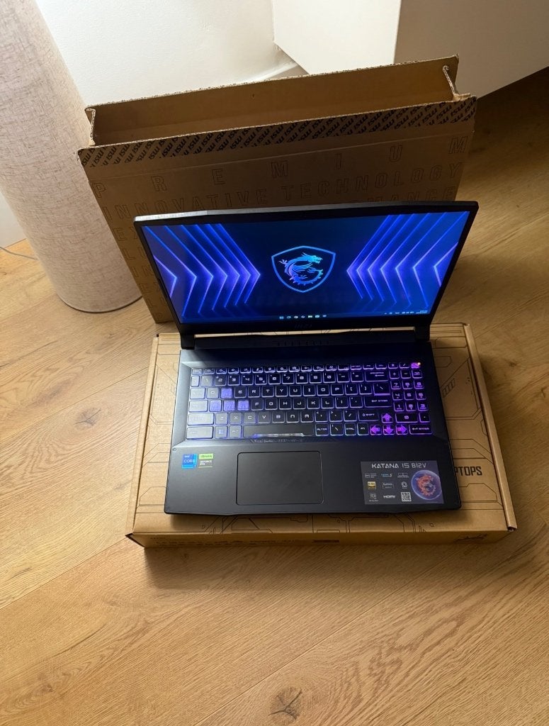 MSI Katana Game Laptop | RTX 4060 | 1TB | Bijna nieuw, Computers en Software, Windows Laptops, 2 tot 3 Ghz, 15 inch, Ophalen of Verzenden