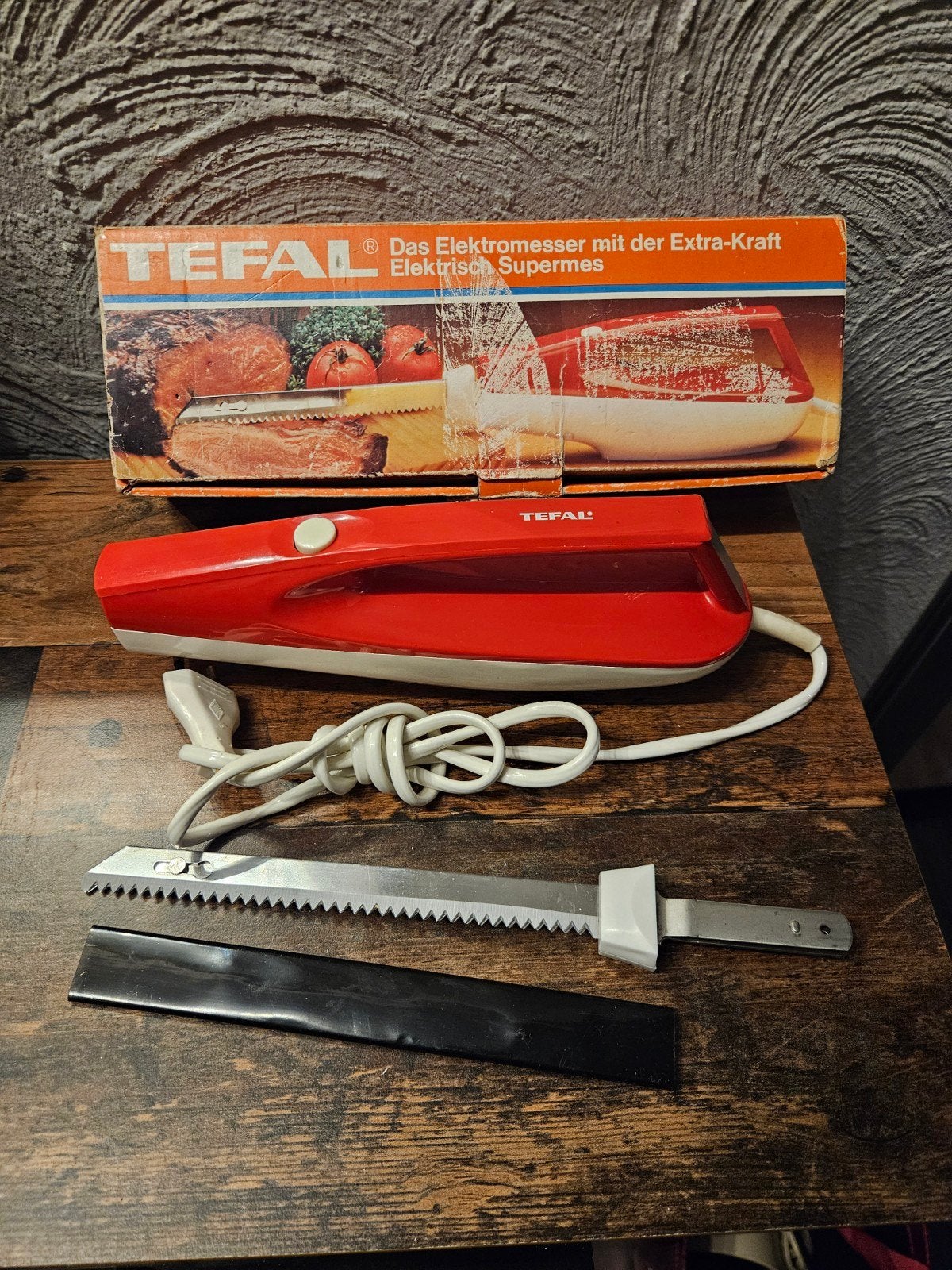 Werkend Tefal Elektrisch Mes - Vintage retro kleur rood, Ophalen of Verzenden