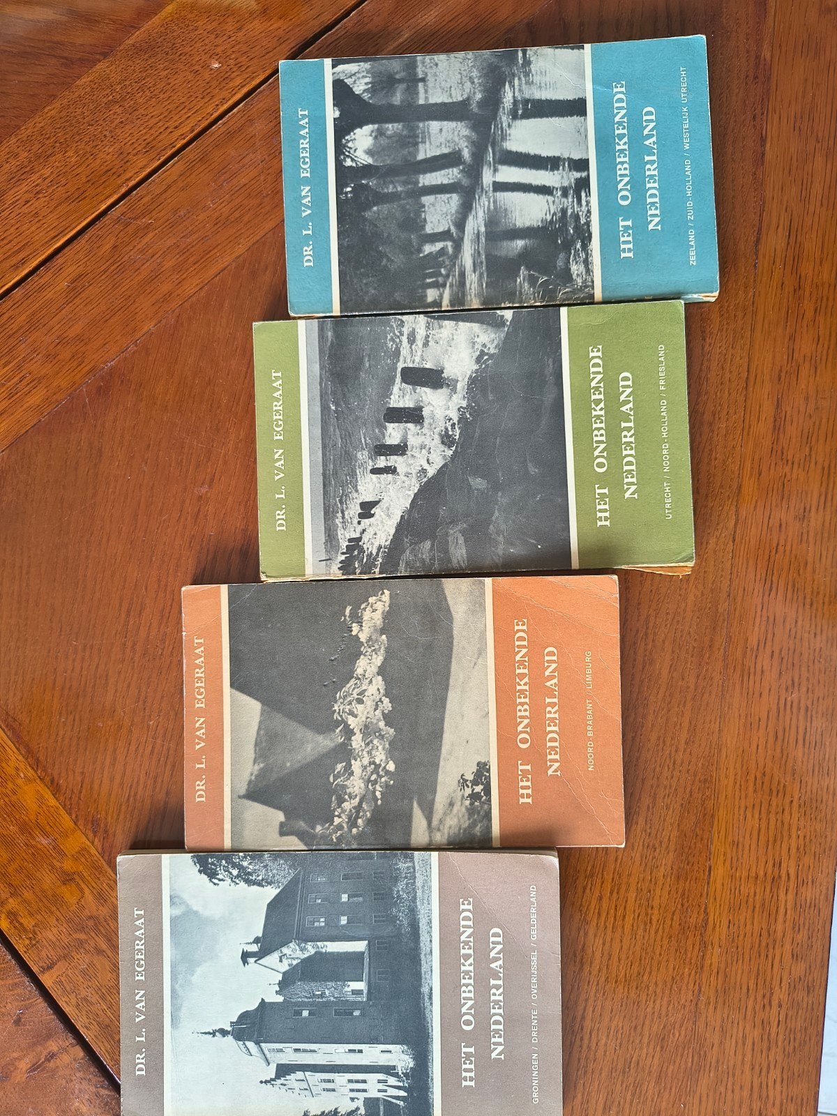 Het Onbekende Nederland - Dr. L. van Egeraats (4 delen), Ophalen of Verzenden, Dr. L. van Egeraats, 20e eeuw of later, Gelezen