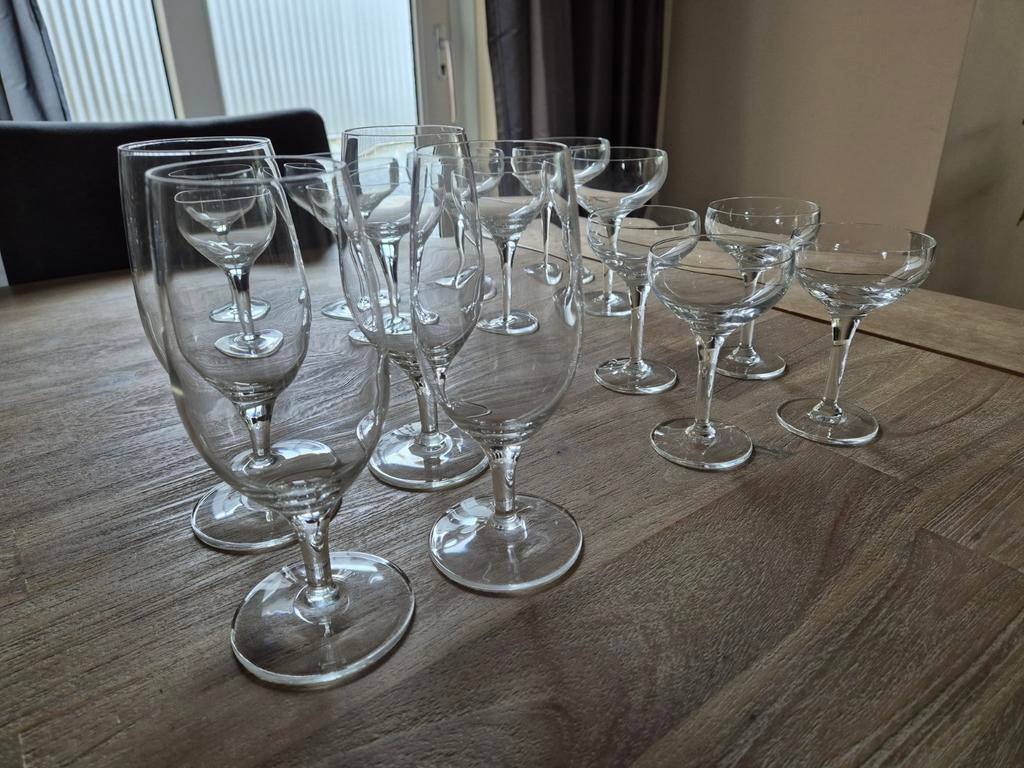 Glasservies, Ophalen, Zo goed als nieuw
