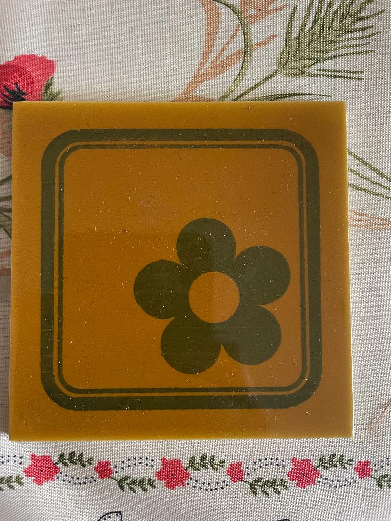 Retro jaren 70 keukentegels 11 x 11 cm (147 stuks / 1,78 m2), Doe-het-zelf en Verbouw, Tegels, Ophalen, Minder dan 20 cm, Minder dan 5 m²