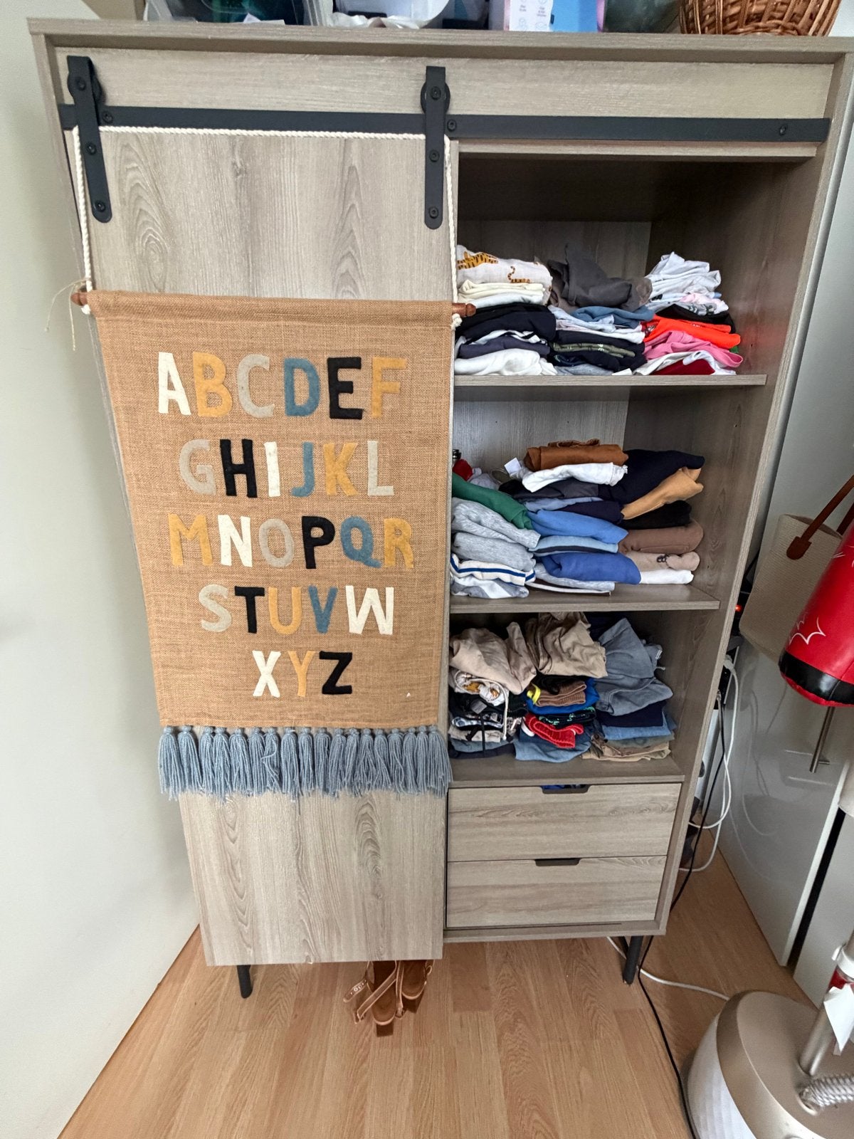 Complete babykamer: ledikant, kledingkast en commode, Kinderen en Baby's, Kinderkamer | Complete kinderkamers, Ophalen, Gebruikt