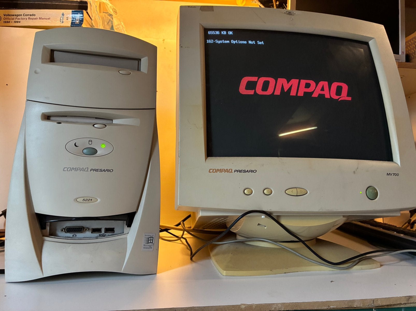 Vintage Compaq Presario 5221 PC (64MB RAM) + Compaq MV700, Computers en Software, Ophalen, Compaq Presario