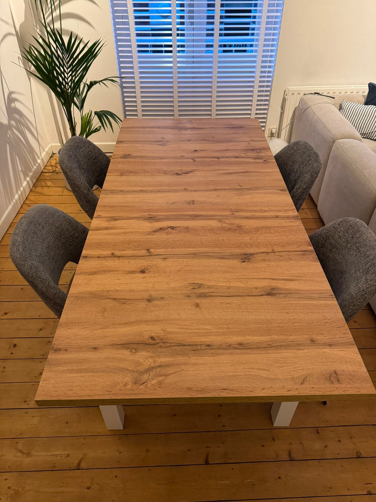 Mooie eetkamer tafel uitschuifbaar met 4 stoelen, Ophalen, Zo goed als nieuw, 4 tot 6 stoelen