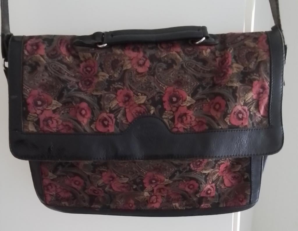 BURKELY'S leather house, (schouder)tas met stoffen voorkant, Sieraden, Tassen en Uiterlijk, Tassen | Damestassen, Ophalen of Verzenden