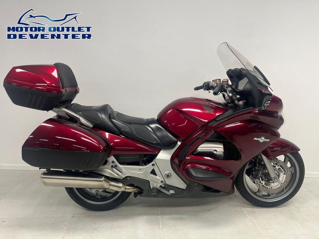 Mooie HONDA ST1300 PANEUROPEAN bj 2004 ST 1300 Pan European, HONDA, 4 cilinders, Motorrijbewijs A, Bedrijf