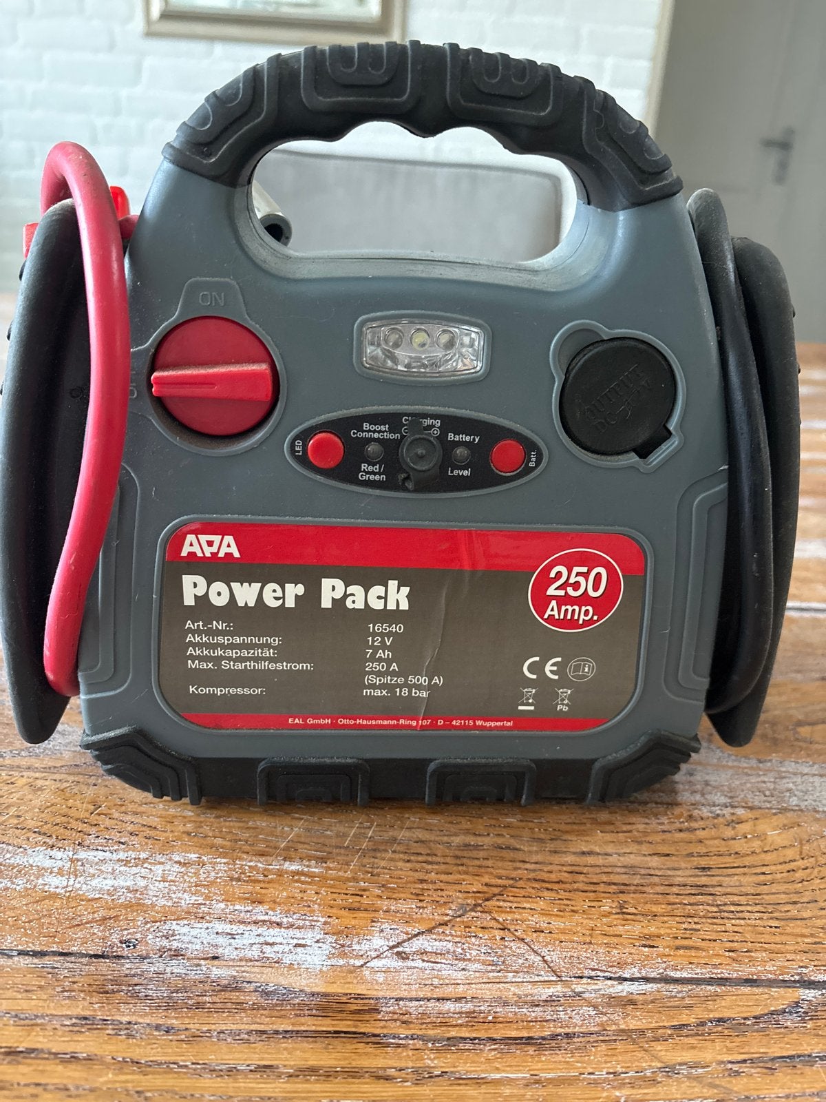 APA Power Pack 250 Amp met Compressor, Auto diversen, Jumpstarters, Ophalen of Verzenden, Gebruikt