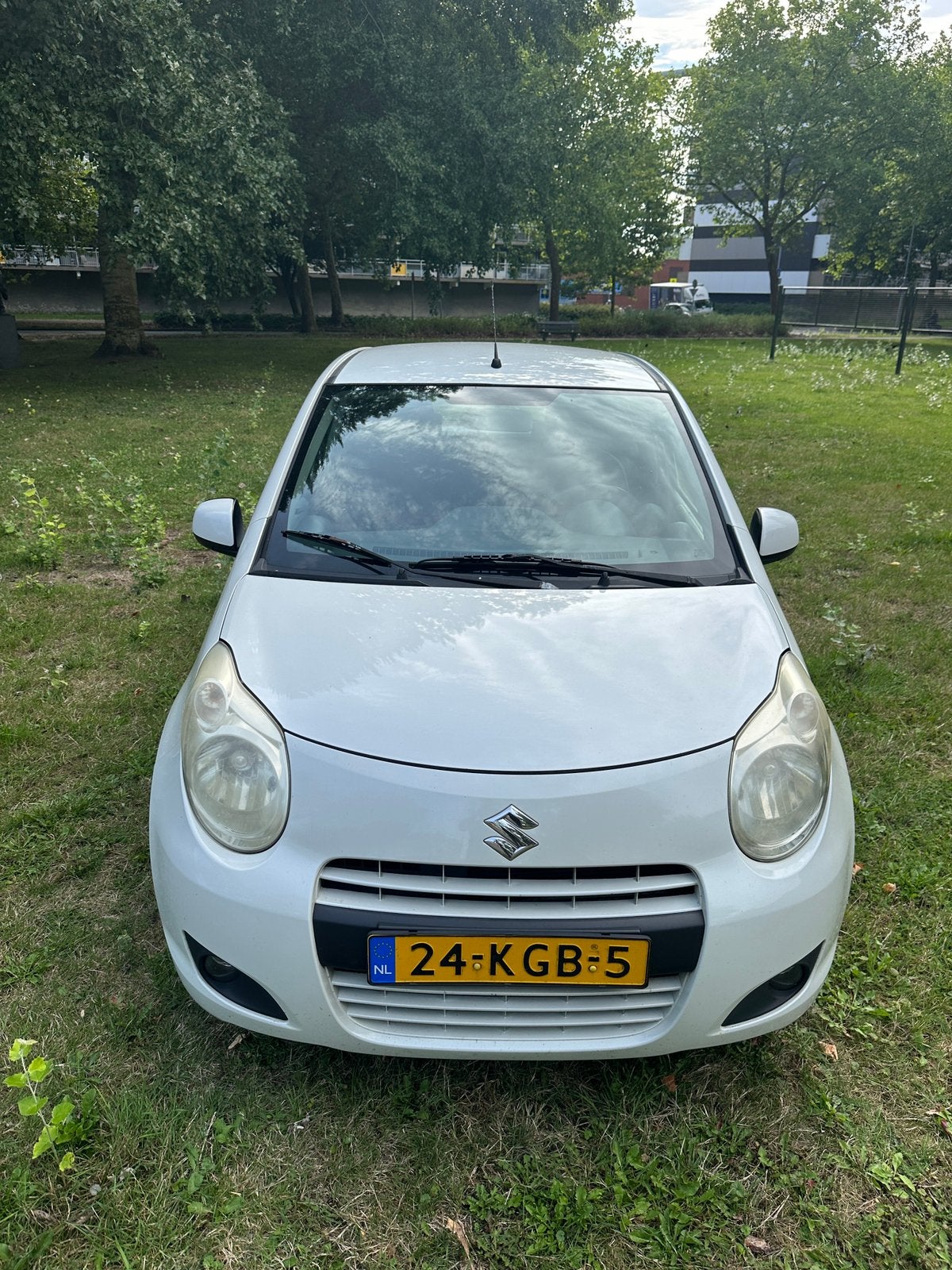 Suzuki Alto 1.0 2009 Wit, Auto's, Suzuki, Voorwielaandrijving, 200 kg, 4 stoelen, Origineel Nederlands