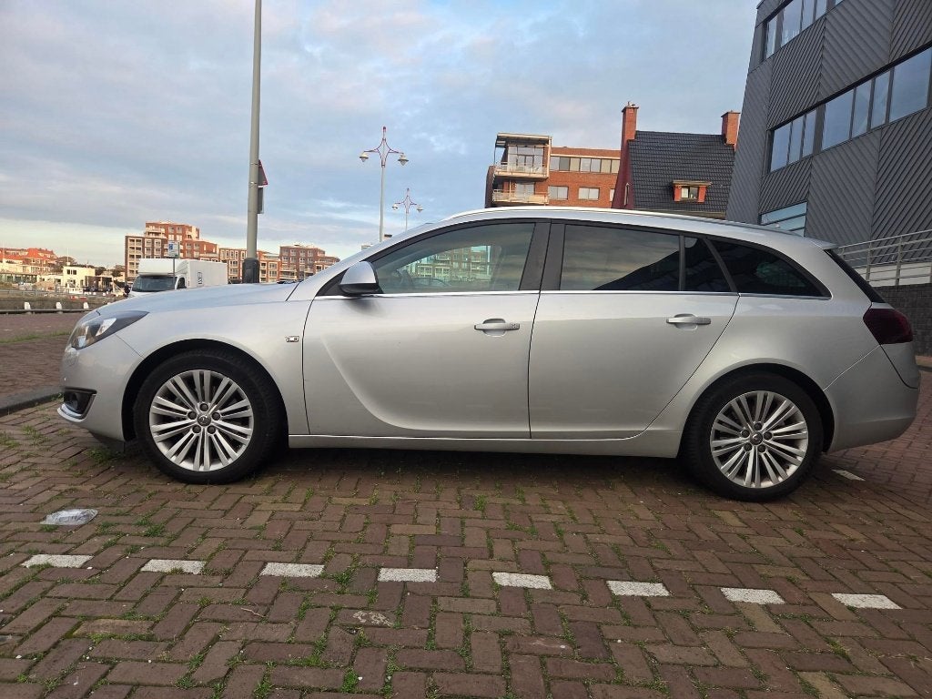 Opel Insignia 1.6 Turbo 125KW Sports T. Automaat Leder Navi, Dealer onderhouden, Zwart, 4 cilinders, Stationwagon