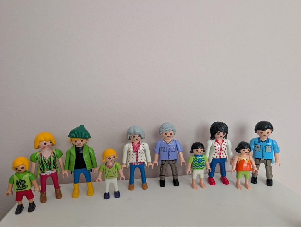 Playmobil poppetjes, familie opstelling met grootouders., Ophalen of Verzenden, Complete set