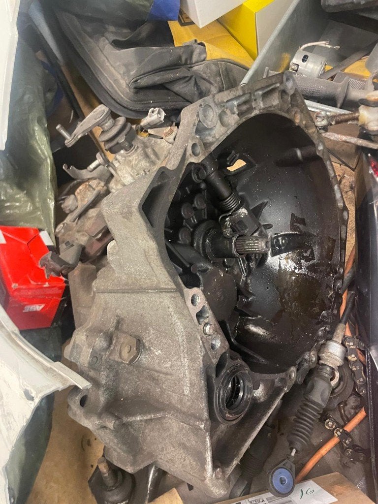 Versnellingsbak Toyota Aygo 2013 (defect), Ophalen, Gebruikt, Toyota