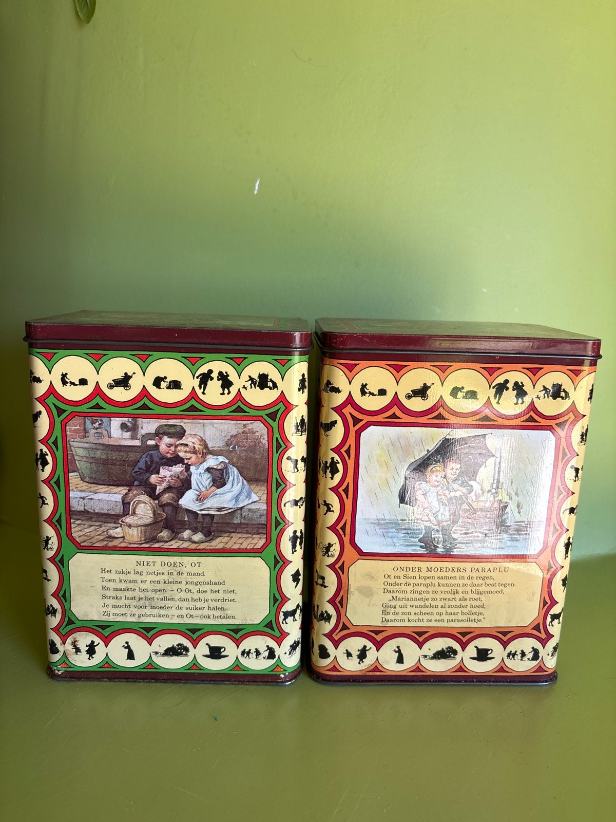 Set van 2 vintage Royco koekblikken met kinderillustraties, Antiek en Kunst, Ophalen of Verzenden