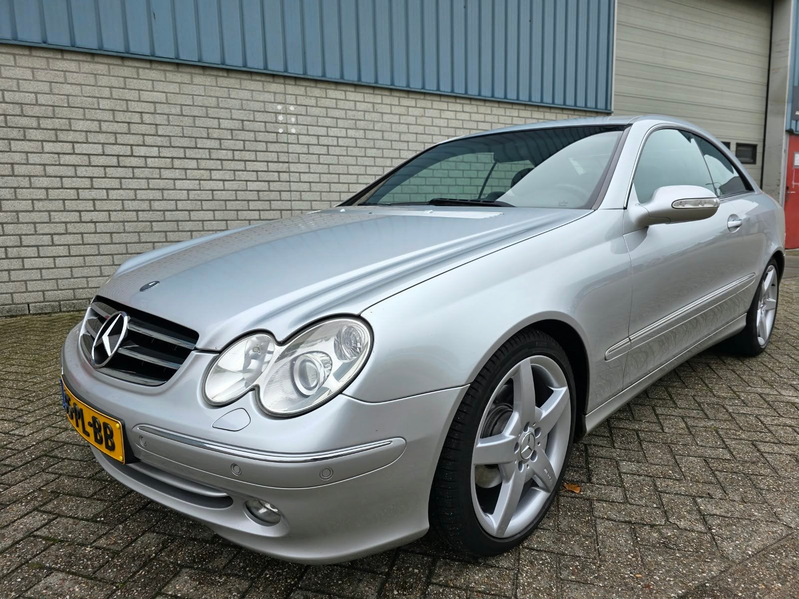 Mercedes CLK 270 CDI 2004 | Origineel NL | 18" AMG velgen, Automaat, Achterwielaandrijving, Zwart, 4 stoelen