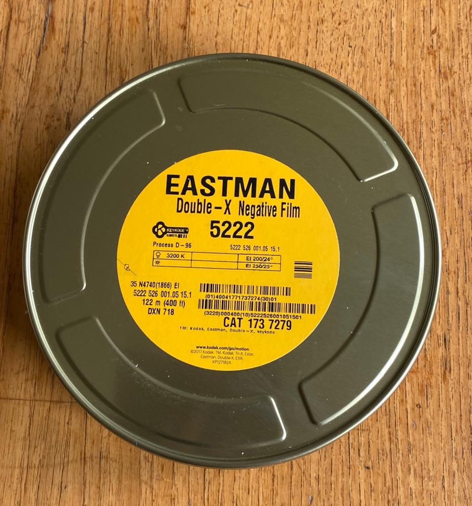 5222 B/W DBL-X/122 mtr: 1 rol Eastman 35mm negative film, Ophalen of Verzenden, 35mm film