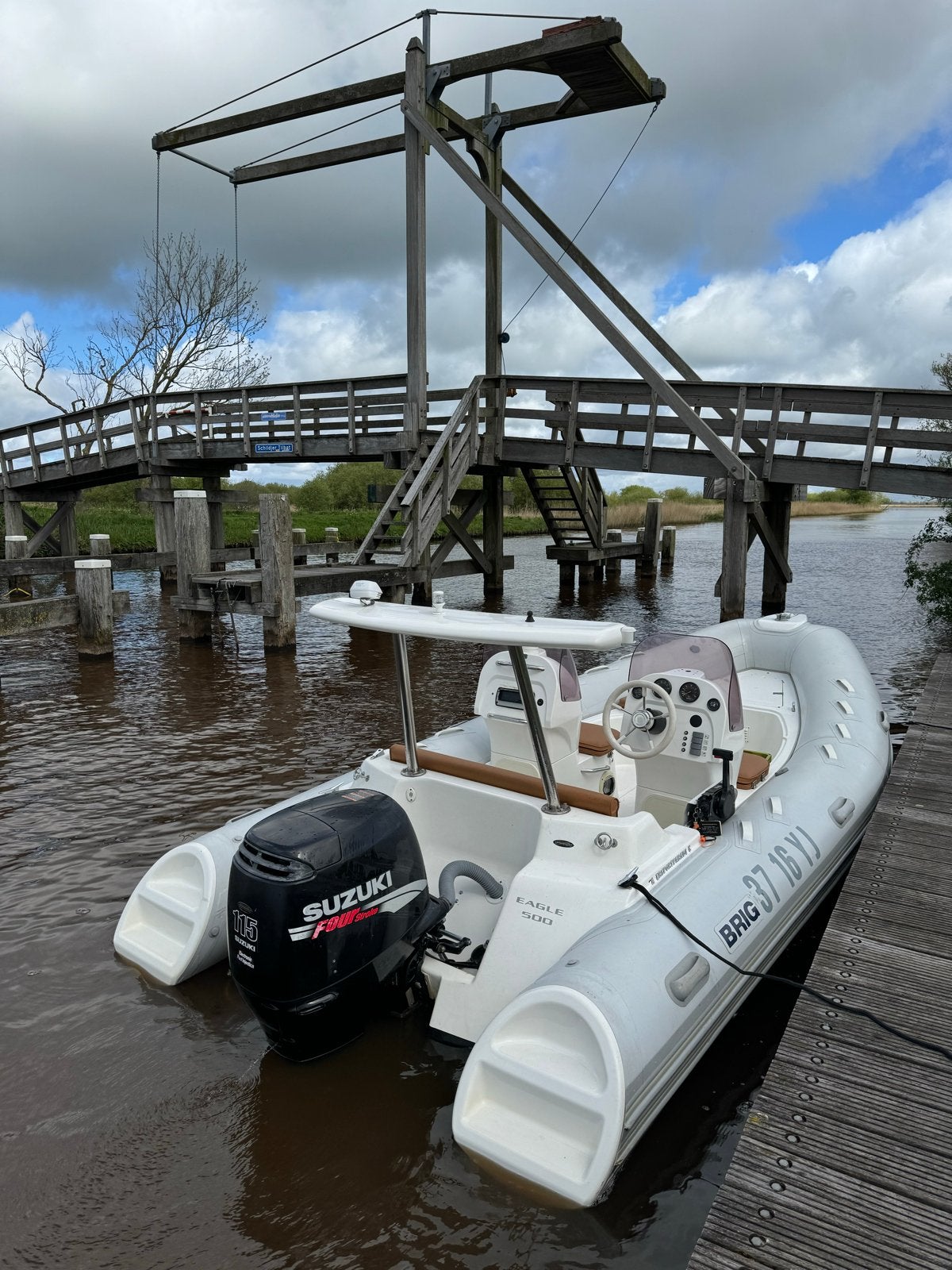 BRIG Eagle 500 RIB met Suzuki 115pk buitenboordmotor, Watersport en Boten, Benzine, Overige merken, Buitenboordmotor, Zo goed als nieuw