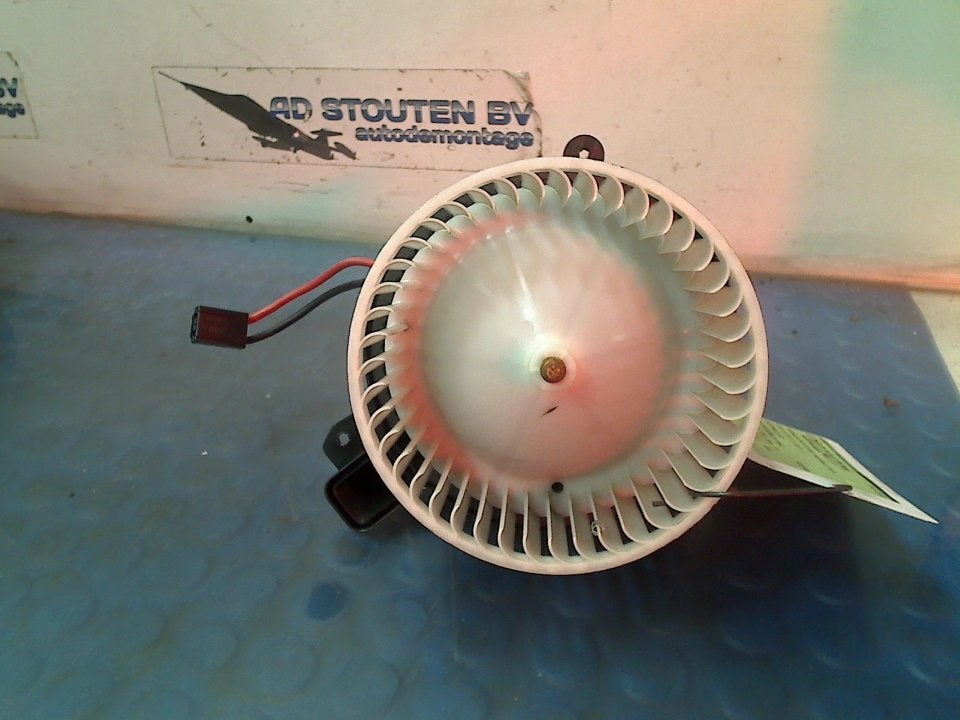 Kachel Ventilatormotor Volkswagen Polo VI (AW1) GT860003, Gebruikt, Volkswagen, Volkswagen AG, Kundenbetreuung@volkswagen.de