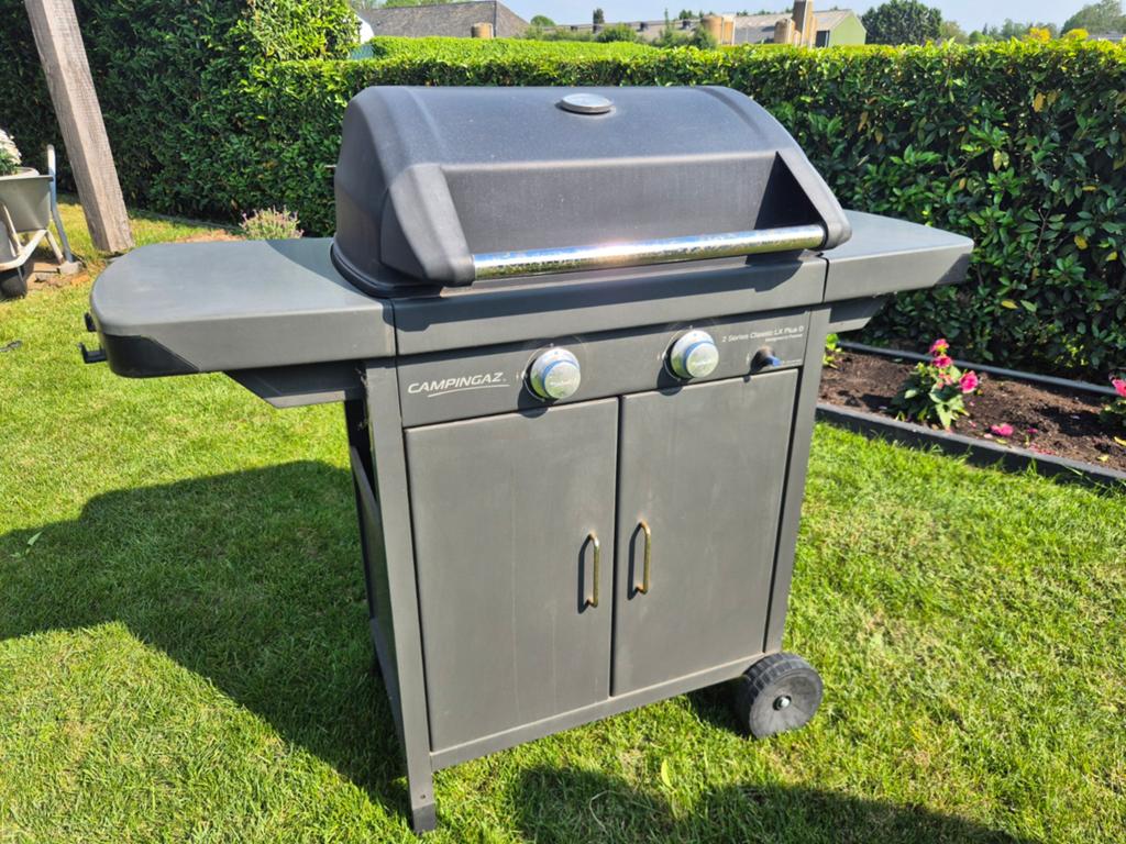 Campingaz gasbarbecue met 2 branders, Ophalen of Verzenden, Gebruikt, Campingaz