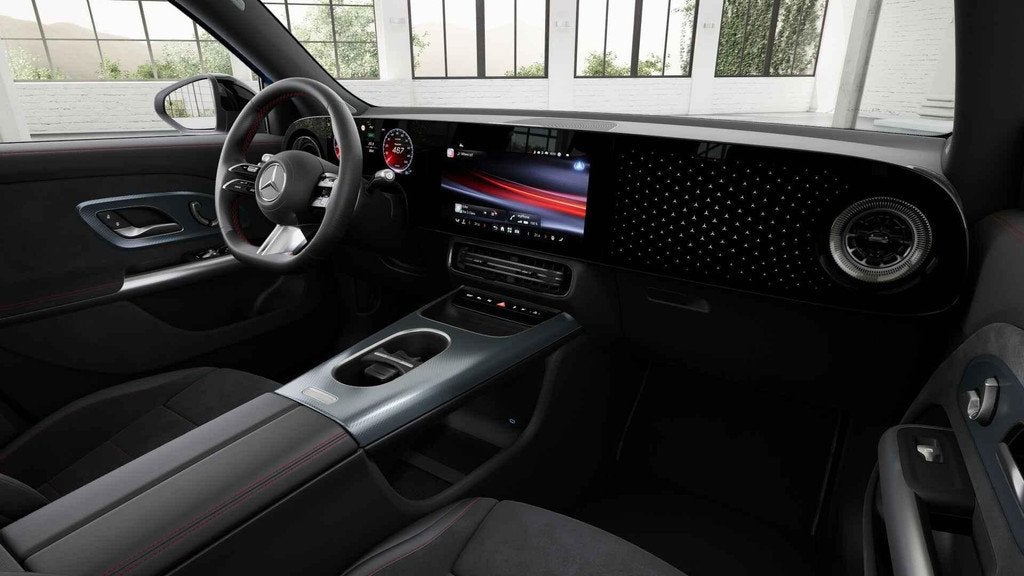 Mercedes-Benz GLB 250+ Business Solution AMG 7p. 85.5 kWh |, Auto's, Mercedes-Benz, Achterwielaandrijving, Zwart, 607 km, Blauw