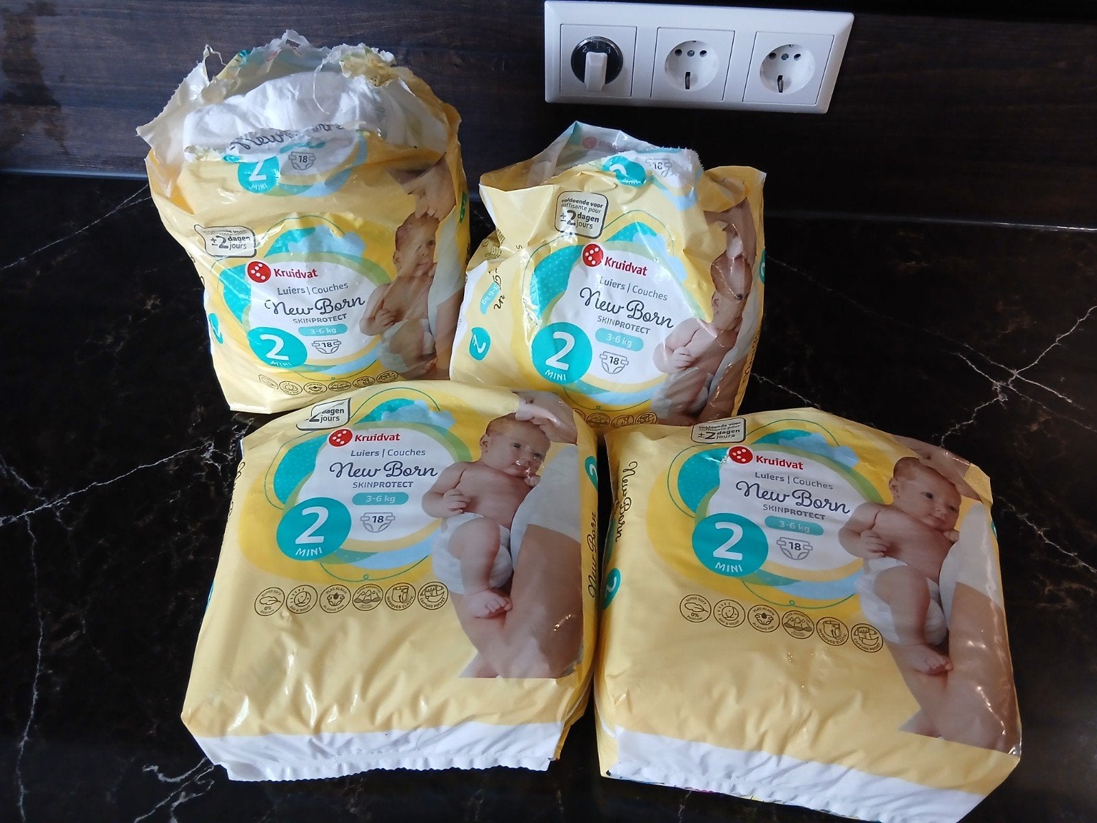Kruidvat New Born Skin Protect luiers mini 2 (3-6 kg), Ophalen of Verzenden, Zo goed als nieuw