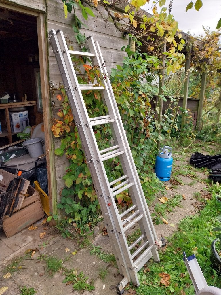 Aluminium uitschuifbare ladder, Doe-het-zelf en Verbouw, Ophalen, Gebruikt, Opvouwbaar of Inschuifbaar, 4 meter of meer