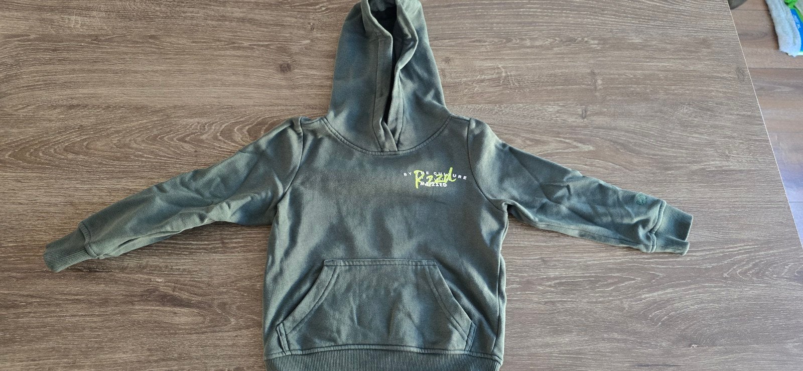 Raizzes trui maat 104, Ophalen of Verzenden, Zo goed als nieuw, Jongen, Trui of Vest