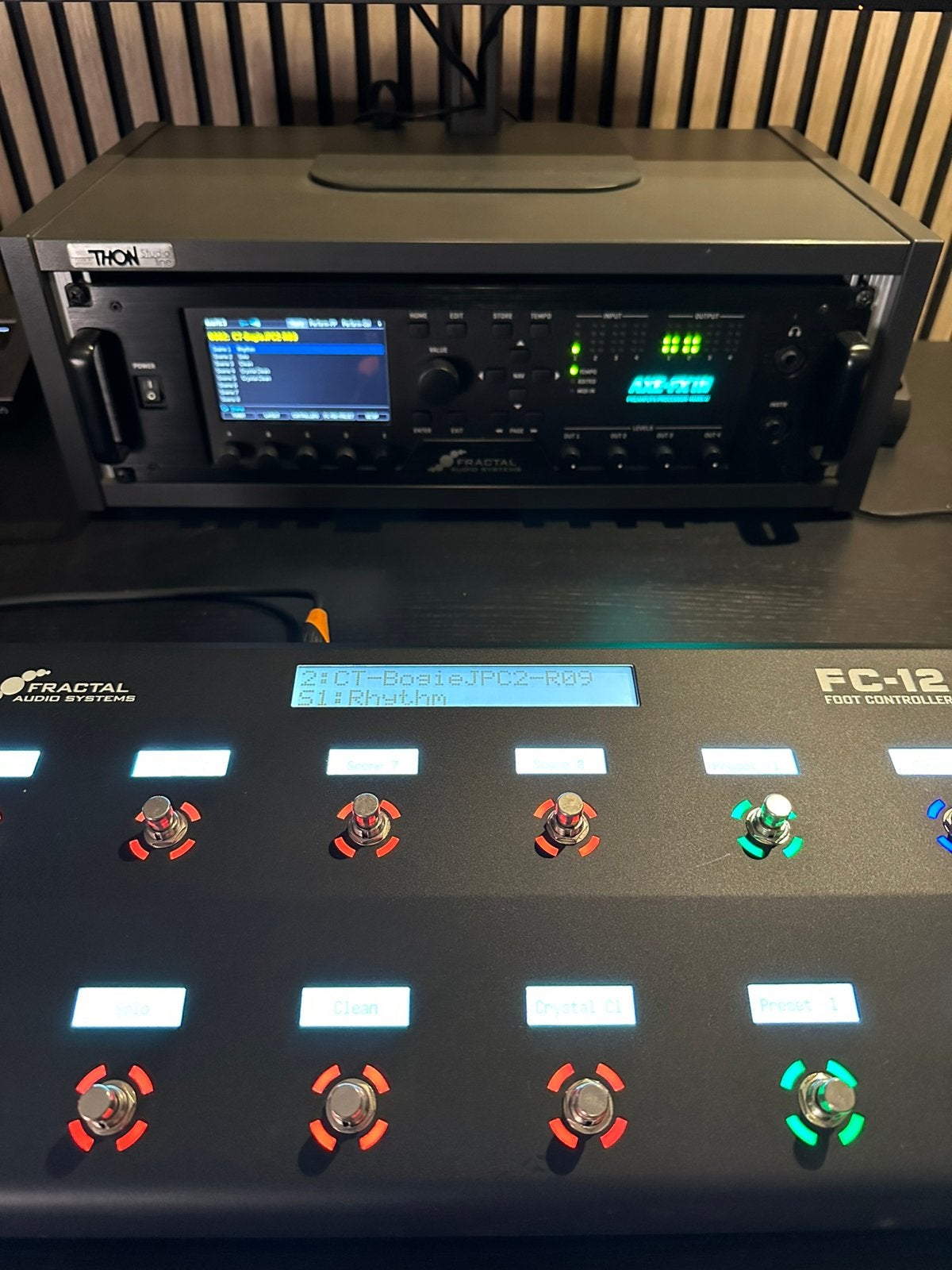 Fractal Axe-Fx III met FC-12 pedalboard - Zo goed als nieuw, Muziek en Instrumenten, Ophalen, Zo goed als nieuw, Multi-effect