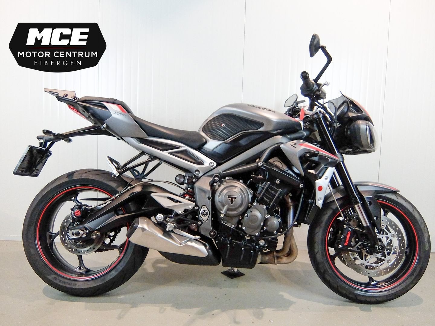 TRIUMPH STREET TRIPLE 765 R (bj 2022), Motoren, Motoren | Triumph, Bedrijf, Naked bike, Motorrijbewijs A
