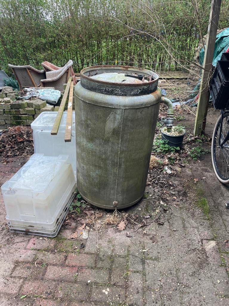 Robuuste metalen watertank te verbouwen naar houtkachel, Ophalen, Gebruikt