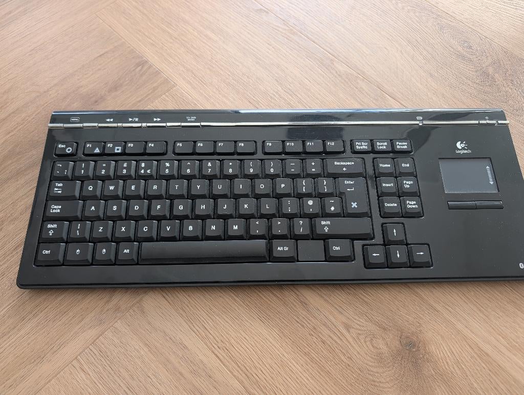 Logitech Y-X5A77 Toetsenbord, Computers en Software, Toetsenborden, Ophalen, Gebruikt, Draadloos, Qwerty