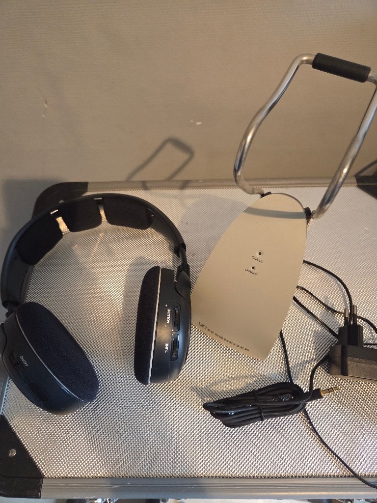 Sennheiser HDR 120 II Draadloze Koptelefoon met Basisstation, Gebruikt, Sennheiser, On-ear, Ophalen of Verzenden