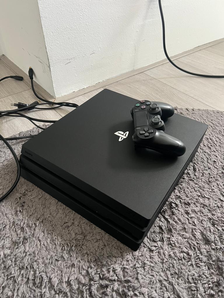 Ps4 Pro/ Met Tv/ En spelletjes,, Spelcomputers en Games, Spelcomputers | Sony PlayStation 4, Ophalen, Zo goed als nieuw, Met 1 controller