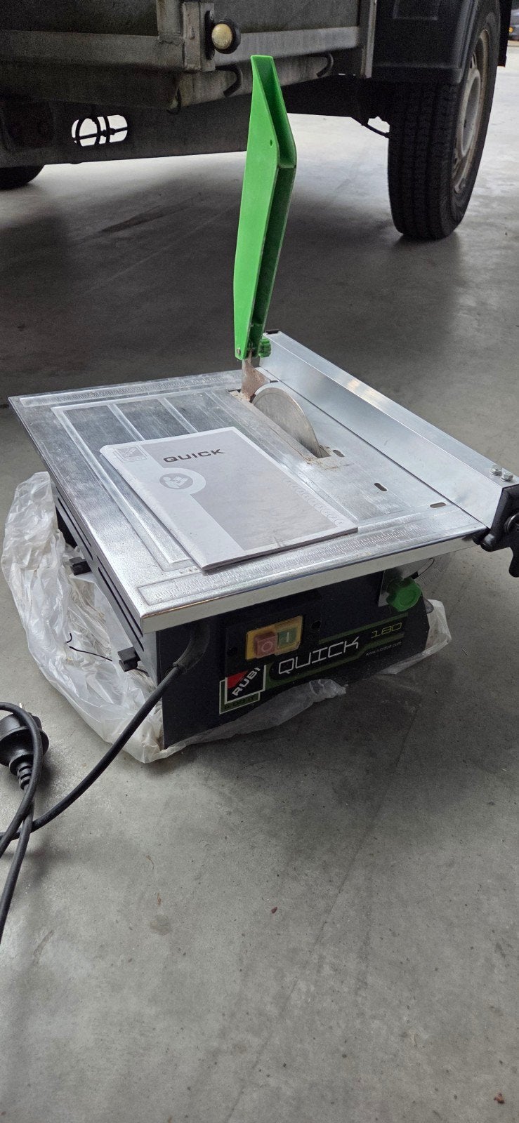Rubi Quick 180 Tegelzaag - Zo goed als nieuw, Doe-het-zelf en Verbouw, Ophalen, 70 mm of meer, Overige typen, Zo goed als nieuw