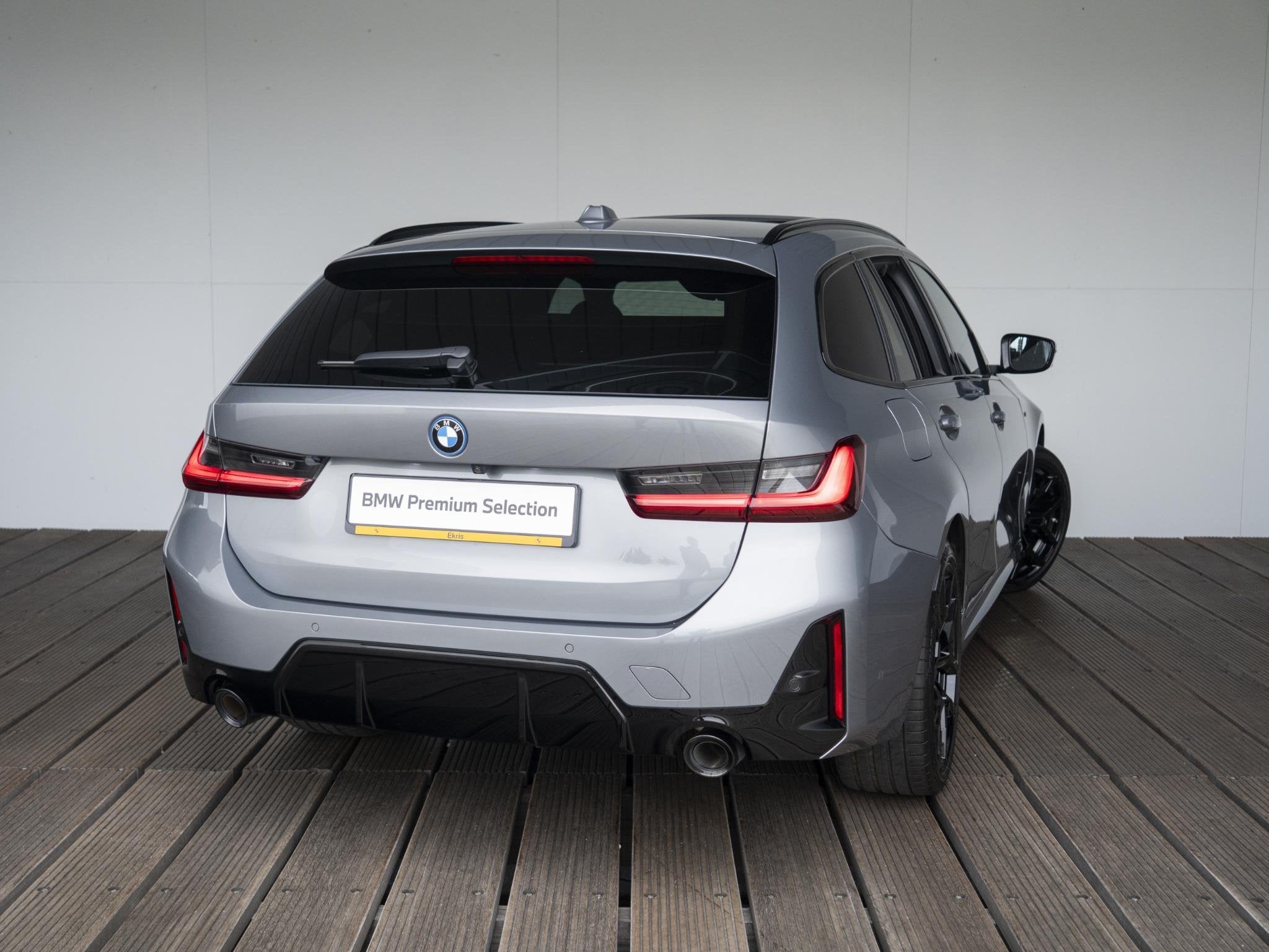 BMW 3 Serie 330e Touring | M Sportpakket Pro | Comfort Acces, Automaat, Achterwielaandrijving, Gebruikt, 4 cilinders
