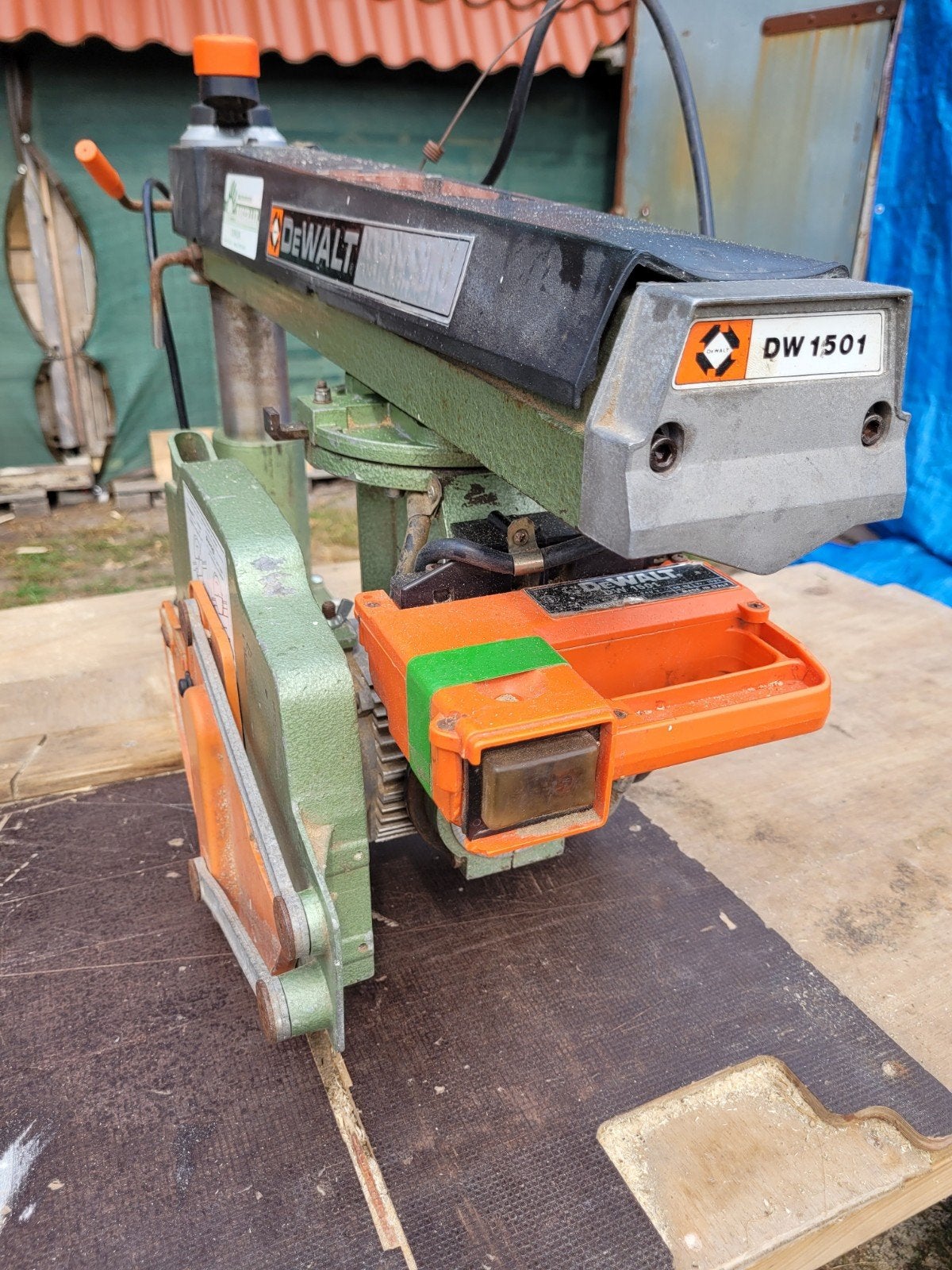 Afkortzaag / Radiaalzaag de Walt DW 1501, Doe-het-zelf en Verbouw, Gereedschap | Zaagmachines, Ophalen, De Walt, Gebruikt, Afkortzaag