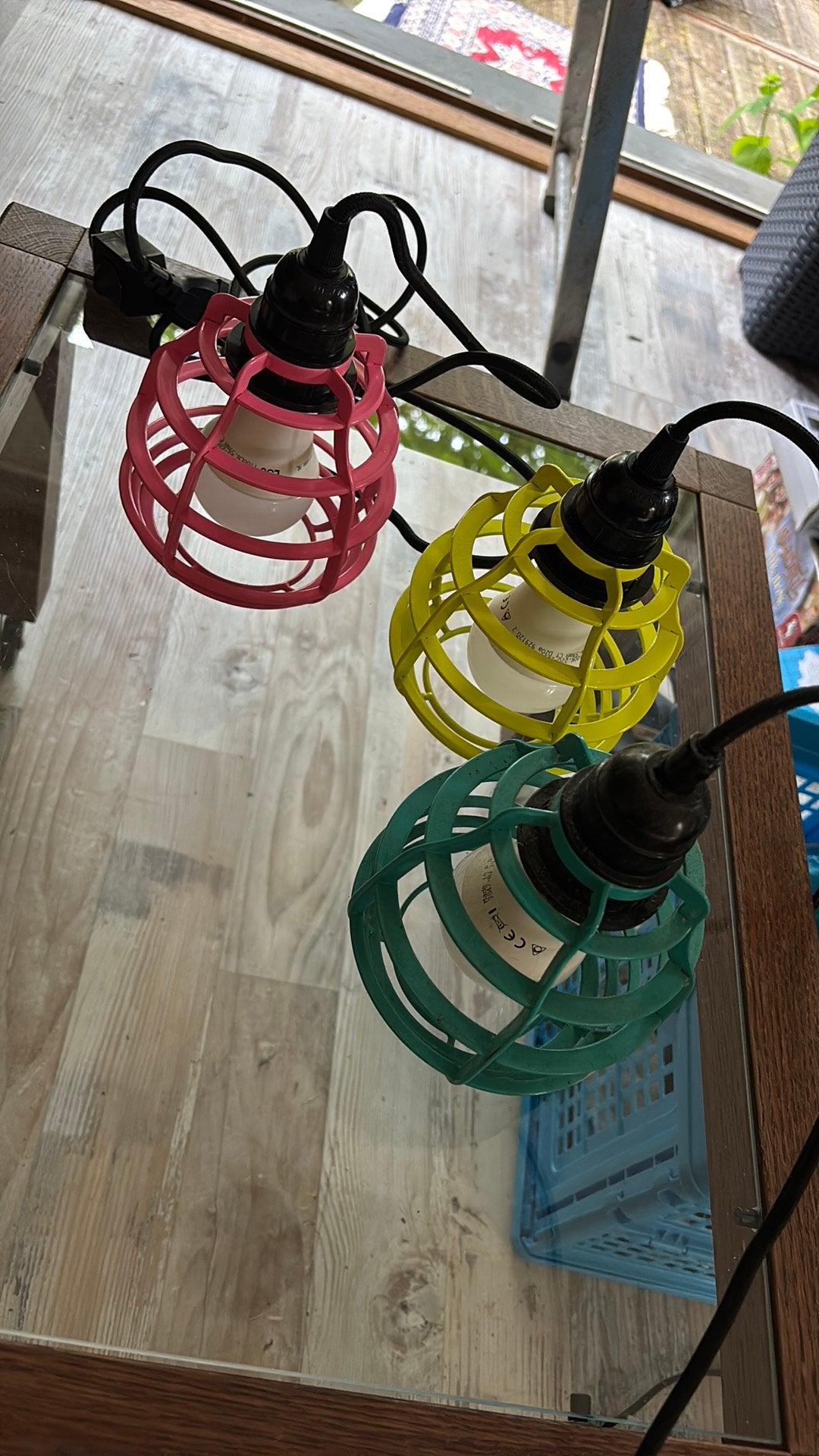 Drie kleurrijke hanglampjes, Huis en Inrichting, Lampen | Hanglampen, Ophalen, Zo goed als nieuw, Metaal, Minder dan 50 cm