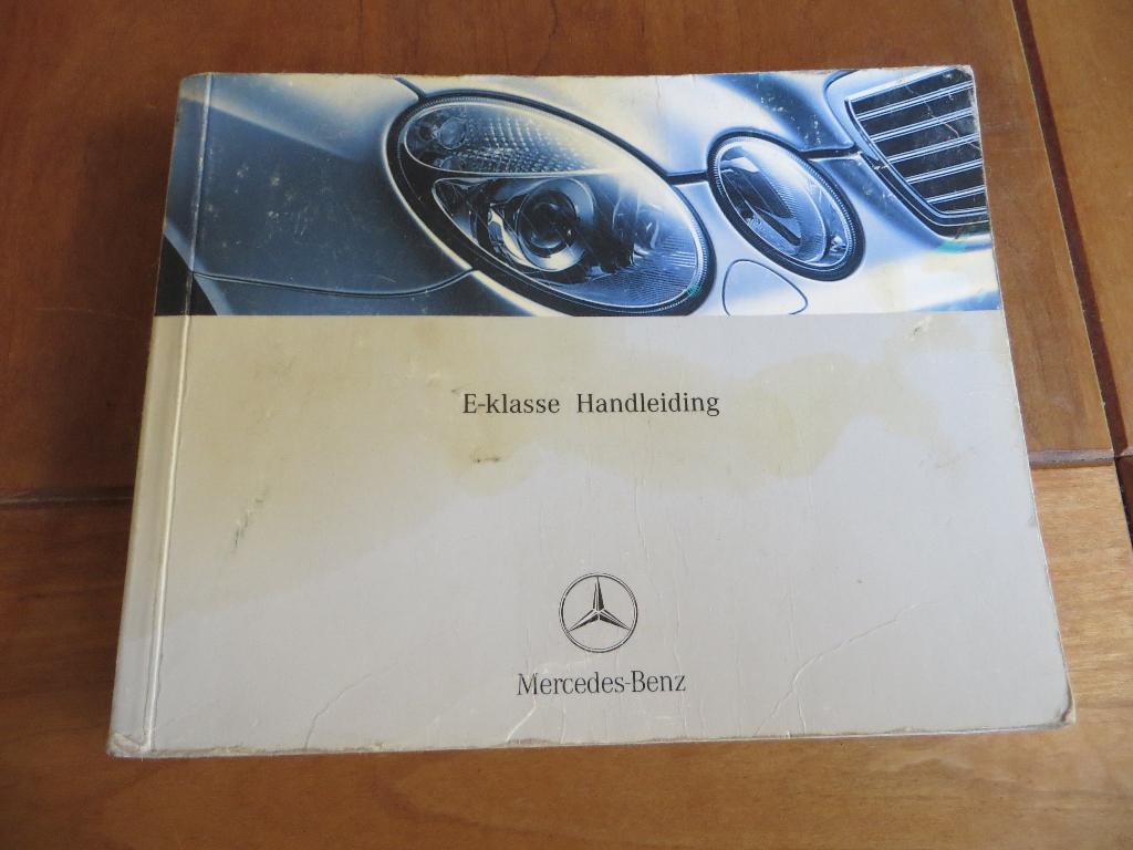 Instructieboek Mercedes E-klasse sedan W211 + E 500 2002, Ophalen of Verzenden