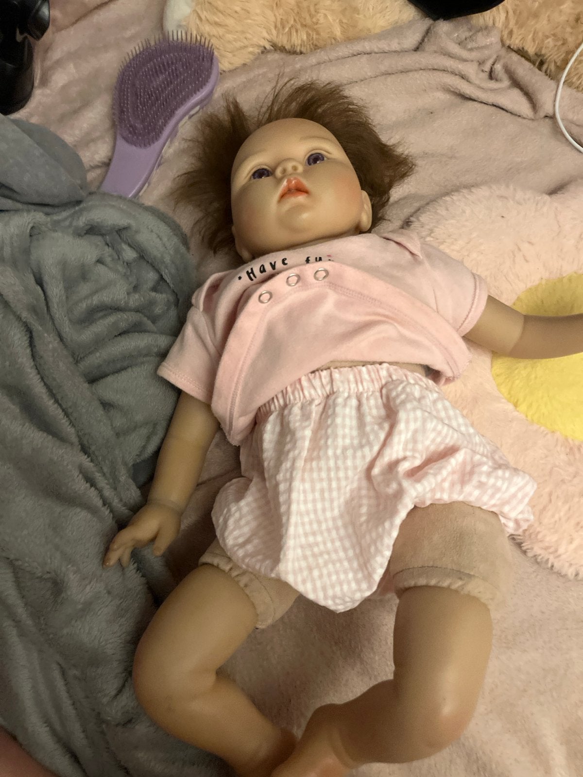 Levensechte babypop met roze kleding, Kinderen en Baby's, Speelgoed | Poppen, Ophalen, Gebruikt, Babypop