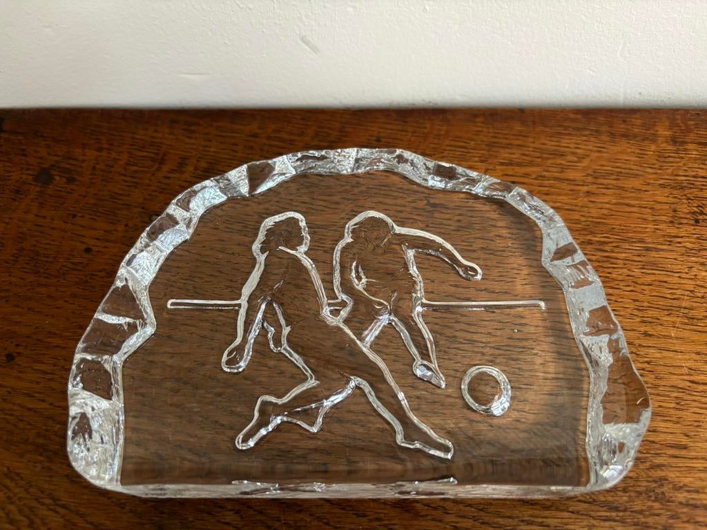 Zeldzaam Zweeds Nybro Crystal glas WK sculptuur voetbal, Ophalen of Verzenden