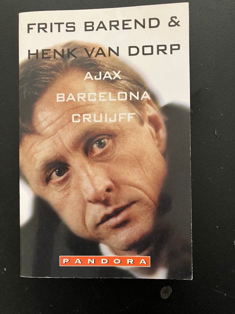 Boeken en tijdschriften over Nederlands voetbal. 15 stuks, Ophalen of Verzenden, Zo goed als nieuw, Overige binnenlandse clubs