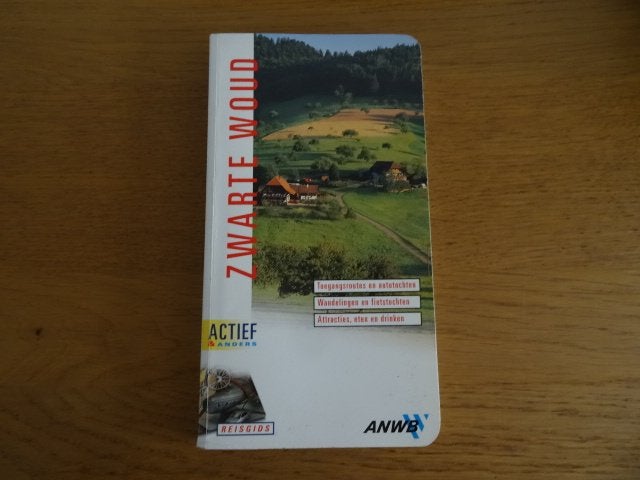 Zwarte Woud ; anwb actief reisgids, Gelezen, Europa, Ophalen of Verzenden, Reisgids of -boek