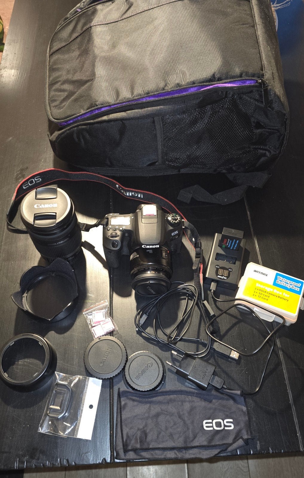 Canon 77D Spiegelreflexcamera met 2 lenzen en accessoires, Audio, Tv en Foto, Ophalen, Spiegelreflex, Canon, Zo goed als nieuw